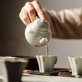 束刻<古青繁文潘壶>