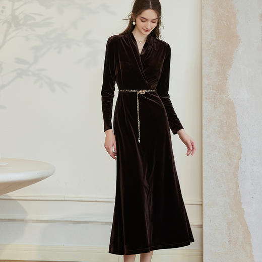 09849【新年系列】罗衣丝绒连衣裙女2025春季新款安可拉红礼服裙RJ001 商品图3