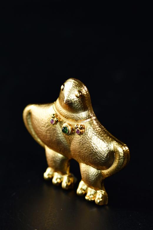 錾刻大鹏展翅碧玺胸针 商品图4