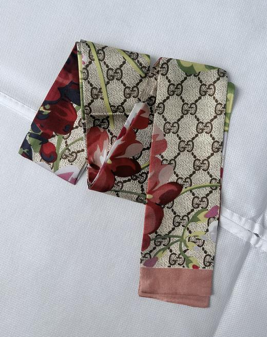 洛诗琳100%桑蚕丝高级感百搭小方巾新款真丝丝巾(可缠包包) 商品图5