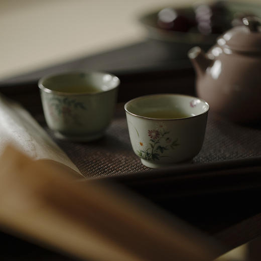 无落<果青釉下粉彩手绘雏菊知忆茶杯> 商品图1