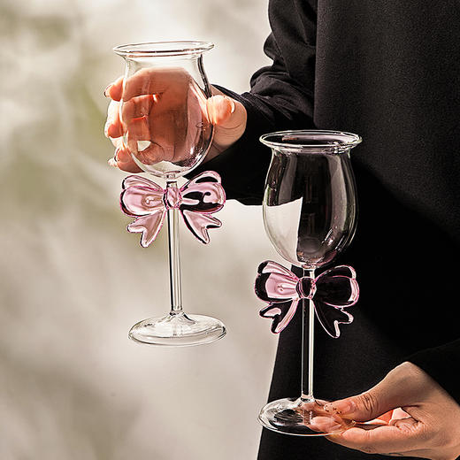 摩登主妇 红酒杯套装酒具香槟杯一对礼盒轻奢高脚杯子结婚新婚礼物 商品图3