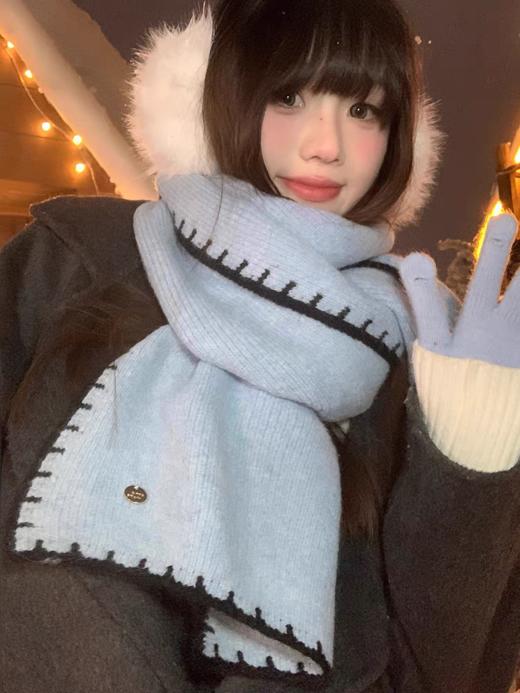 <曾小咸推荐> 锁边工艺小金属标保暖围巾 日常价88/件 活动价59.99！【预售款，预计3-15天发货】 商品图2