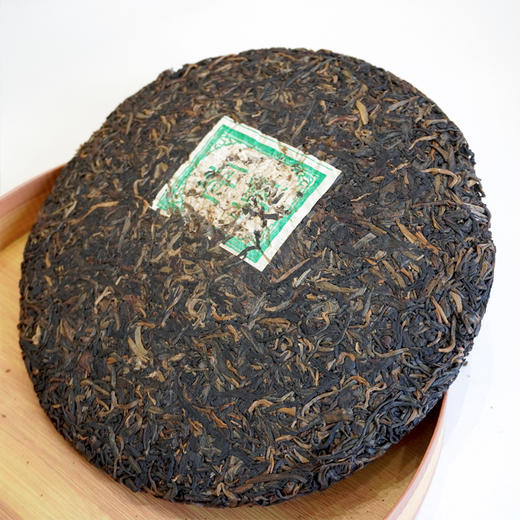 2004年南峤茶厂版纳七子饼普洱老生茶 西定、巴达、布朗山原料拼配 干仓真品高香 茶汤细腻回甘好 性价比非常高 商品图11