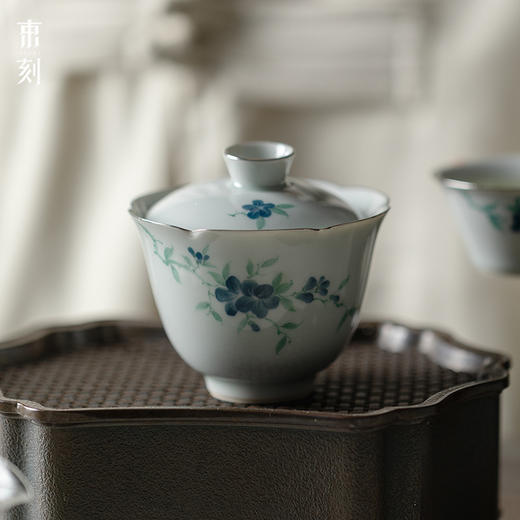 束刻<釉下彩手绘夕颜花盖碗> 商品图0