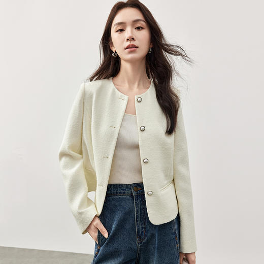 【内购】简雅小香圆领亮丝肌理小香风小个子复古珍珠扣轻熟名媛短外套-151W58615 商品图2