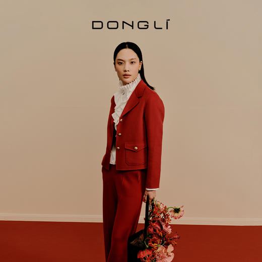 东黎 • 小山羊绒女士秋冬西服领小香风双面呢羊绒大衣 3322 商品图0