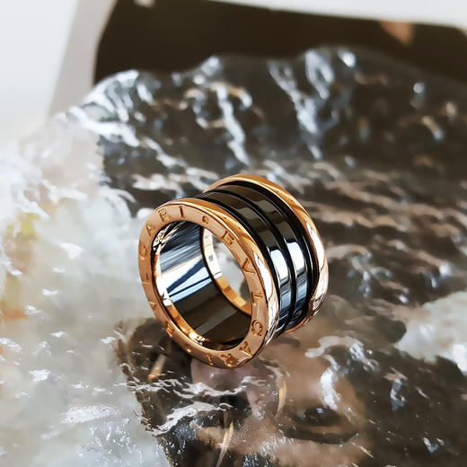 【95新】BVLGARI宝格丽B.ZERO1系列AN855563 18K玫瑰金黑陶瓷四环弹簧戒指52号101224NJS12 现售价：4700 商品图6