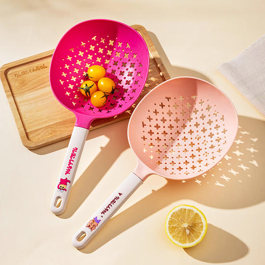 摩登主妇&蜡笔小新 左卫门漏勺家用厨房捞面饺子捞勺滤网笊篱 商品图0