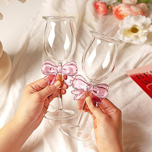 摩登主妇 红酒杯套装酒具香槟杯一对礼盒轻奢高脚杯子结婚新婚礼物 商品图2