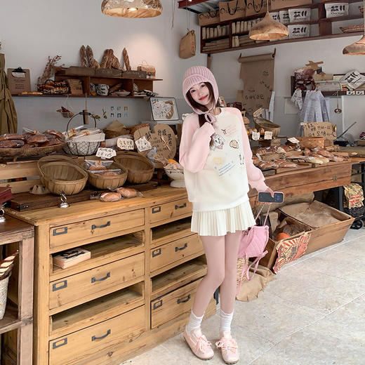 <曾小咸推荐>杏色圆领粉色插肩袖加绒卫衣 商品图2