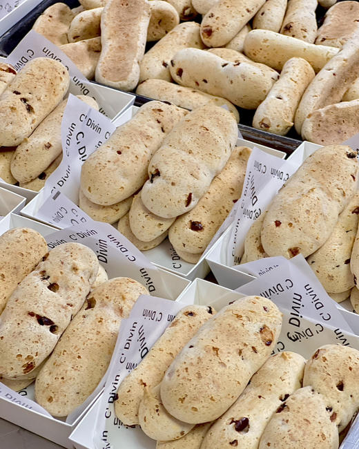 糯叽叽麻薯条一盒八到十支装哟(因为纯手工出品大小不一所以称净重120g为准)（抖音团购价9.9元） 商品图1