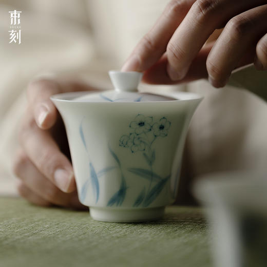 束刻<手绘青花水仙盖碗> 商品图0