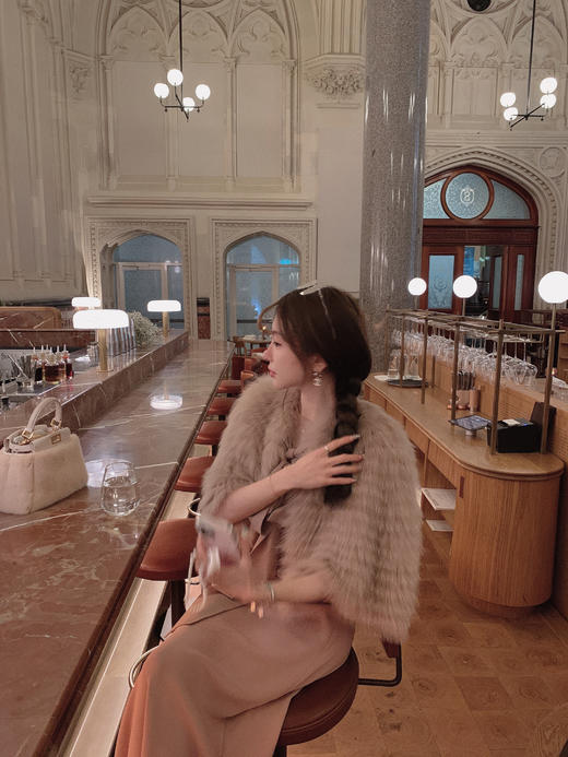 金蘑菇菇 Reine&La rue千金小狐/轻奢狐狸毛皮草外套+针织连衣裙 商品图1