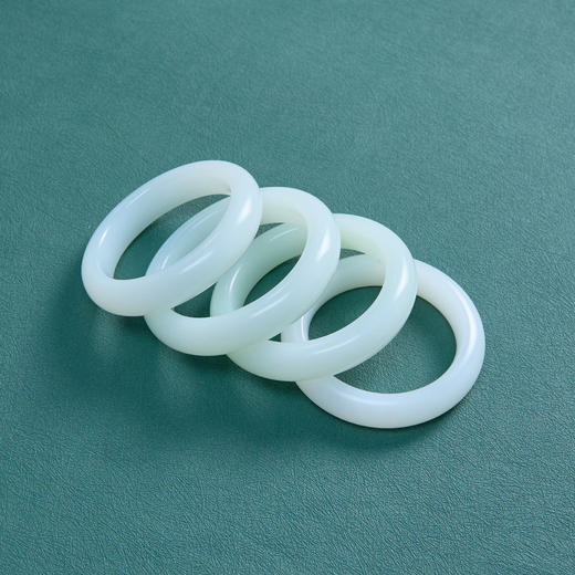 玉美人菲菲-顶级羊脂白玉手镯 商品图0