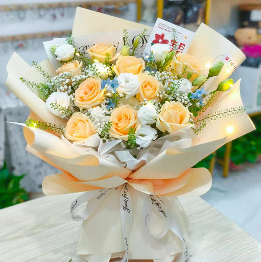 【浪漫花影】精美生日花束 商品图0