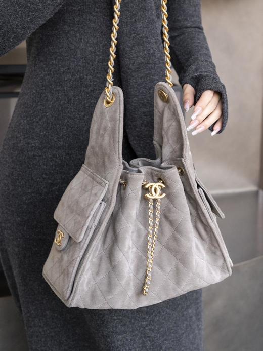 香奈儿25C灰色麂皮hoho抽绳水桶包小号（HH） 商品图8