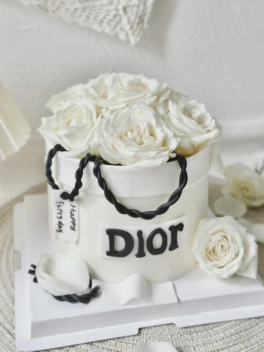 Dior鲜花桶 商品图0