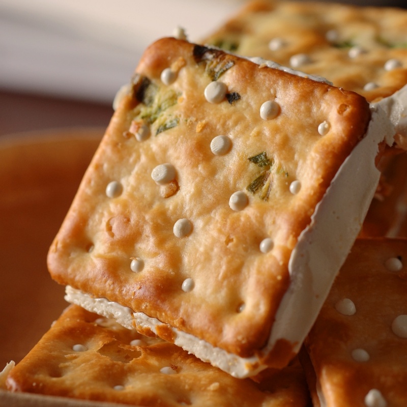 【米惦】手撕牛轧饼 好吃到可以拉丝的手撕香葱牛轧饼干  致咸甜的青葱岁月