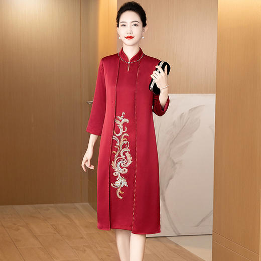 LC-2024年儿子结婚嫁女儿显年轻新款妈妈婚宴装假两件遮肚旗袍连衣裙 商品图2