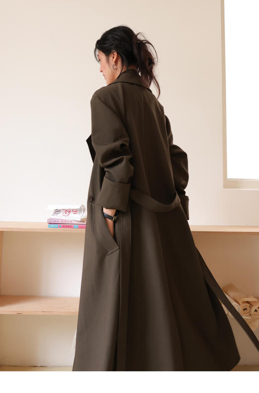 【5折不退换 买六免一】SUPERSCAPE素舶 JI简显瘦 造型感大翻领长款腰部系带风衣 商品图4