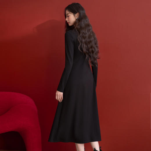 气质优雅重工花边珠片圆领长袖连衣裙女高级感内搭裙V0150154 商品图4