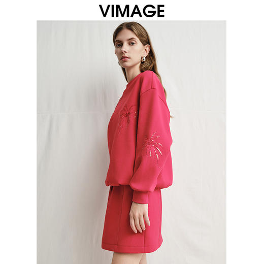 VIMAGE纬漫纪烟花亮片新年氛围宽松显瘦圆领卫衣上衣2025春季新款V2313902 商品图2