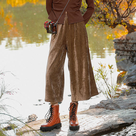 【性价比很高的新品裤子】无题丝绒阔腿裤 | 黑色 咖啡色 |现货加急发 商品图0