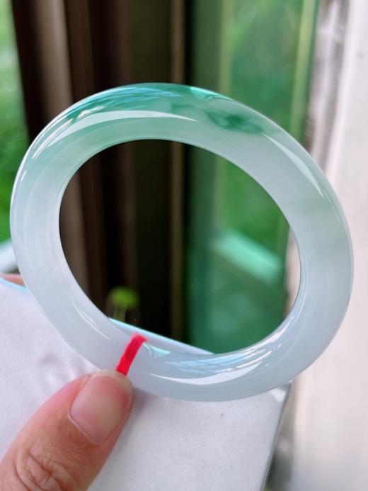 53圆条翡翠手镯 商品图3