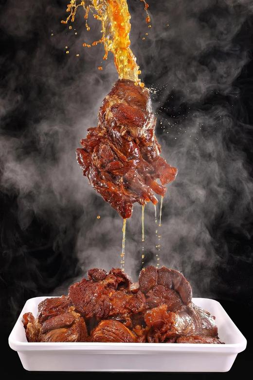 内蒙特产卤牛肉、草原红旋风酱牛肉！瘦而不柴，⁡鲜香有嚼劲 传统卤制工艺，⁠文火慢卤入味！草饲原切牛肉，⁠肉质紧实，⁢肉香浓郁~0色素、⁧0淀粉、‬0注胶！高温杀菌真空锁鲜，低脂高蛋白！安全健康无添加~ 商品图4