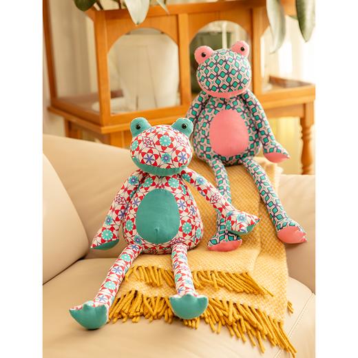 手绘碎花青蛙玩偶公仔高端可爱棉安抚装饰小孩礼物娃娃玩具抱枕 商品图1