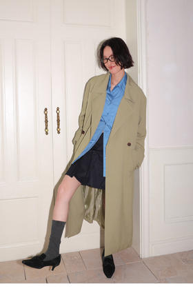 【5折不退换 买六免一】SUPERSCAPE素舶 JI简显瘦 造型感大翻领长款腰部系带风衣