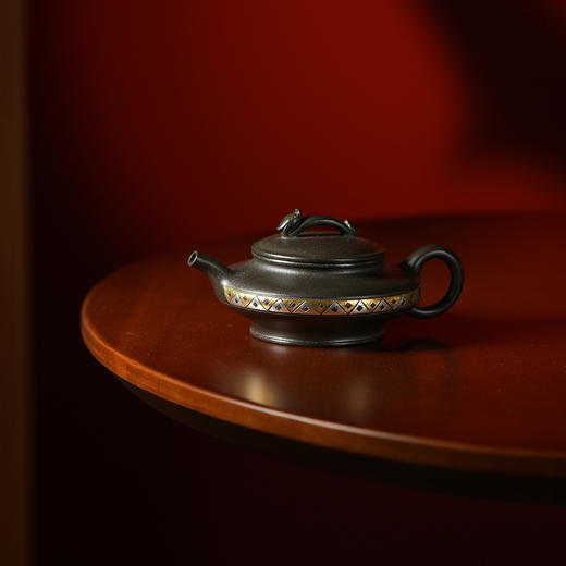 乙巳蛇年贺岁作品 汤宣武制《小青》九龄君子兰 120cc 库存请咨询客服 商品图1