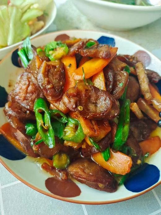 【建宁手工香肠/腊肉】精选肥瘦相间的猪腿肉，用盐、香料细细揉捻，灌入新鲜小肠内，而后，交由阳光与时间雕琢。-TJLL 商品图8