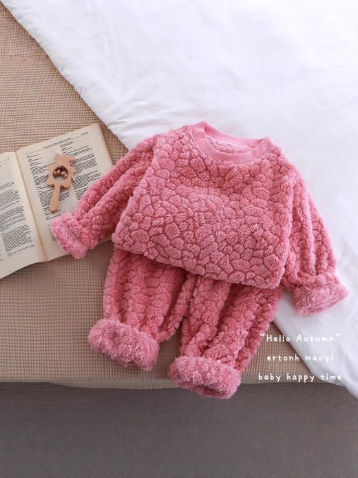 【优质柔软面料，绵柔舒适】法兰绒套装儿童款 女宝二件套 新款毛茸茸 男童提花宽松圆领家居服-QQ 商品图4