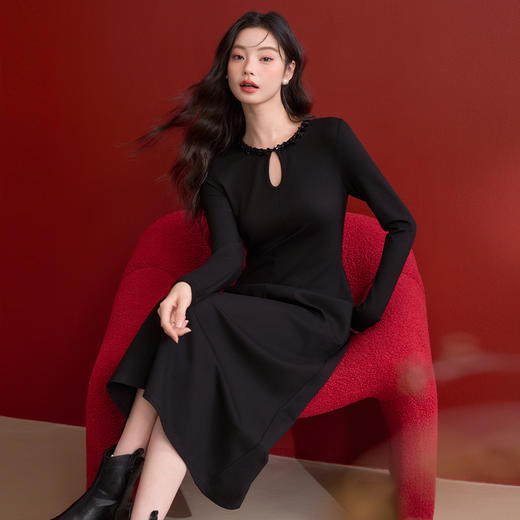 气质优雅重工花边珠片圆领长袖连衣裙女高级感内搭裙V0150154 商品图0