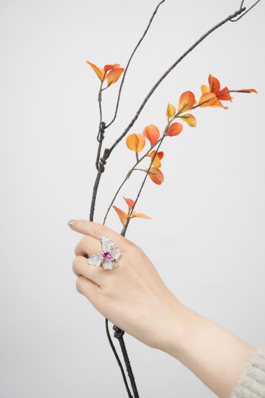 「蝶」红宝石钻石戒指 商品图3