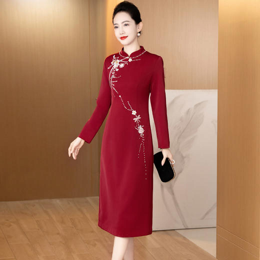 LC-LC2459婚礼服秋冬新款刺绣高贵喜婆婆婚宴装改良旗袍连衣裙 商品图1