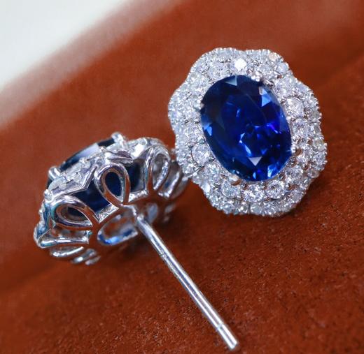 1.46ct刻面蓝宝石耳钉 商品图2