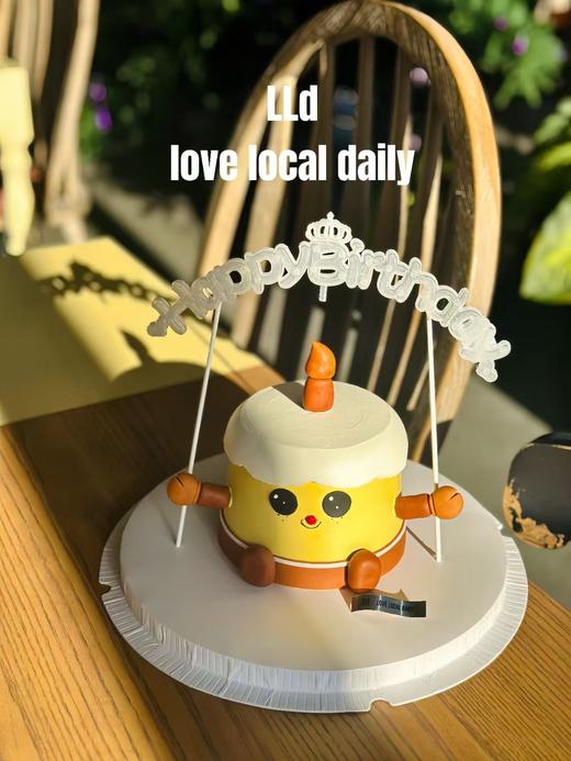 举着HBD灯牌的蜡烛人· 奶油霜蛋糕 商品图0