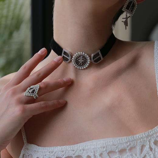 【刘忻同款】Retro Chic | 皇家芭蕾公主耳环&皇家芭蕾颈链套装 商品图6