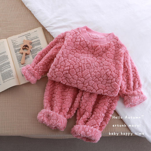 【优质柔软面料，绵柔舒适】法兰绒套装儿童款 女宝二件套 新款毛茸茸 男童提花宽松圆领家居服-QQ 商品图7