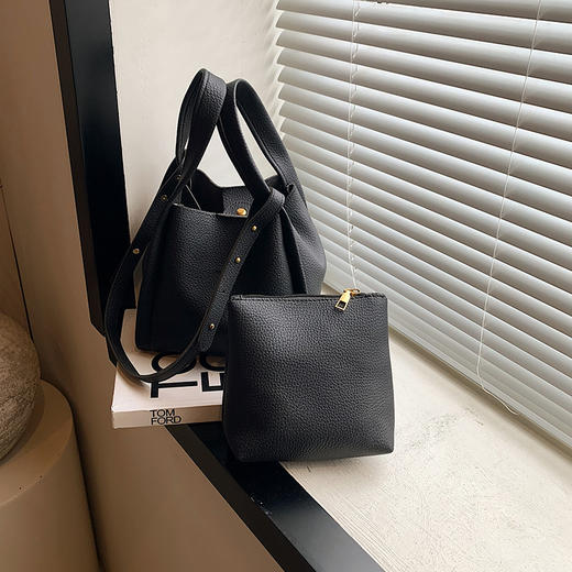 【优雅简约！新品子母包】韩版菜篮简约手提包；女神专属搭配利器，便捷实用多用途；简约设计，多色可选，低调奢华；软皮材质舒适柔软，让你轻松展现自信气质！ 商品图5