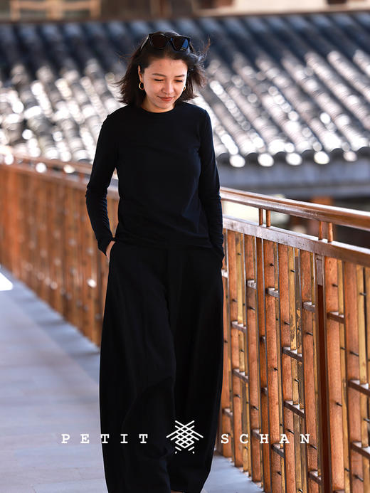 PETIT SCHAN小闪 CLO#693 Intimate lover 亲密爱人 绒面磨毛圆领秋冬万能打底长袖T恤 商品图4