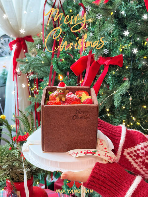 2024圣诞限定·饼干礼物盒子蛋糕·巧克力莓果奶油蛋糕 商品图5