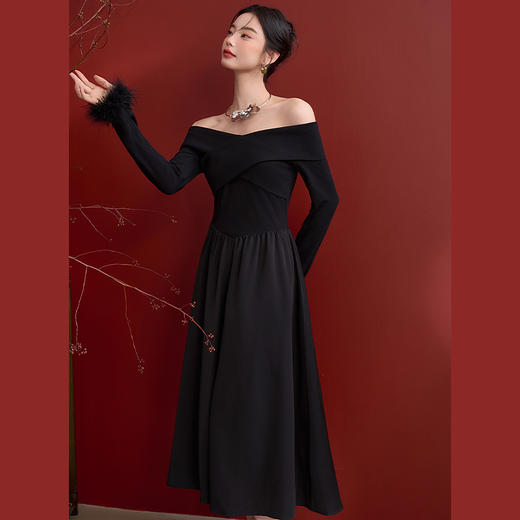 气质优雅交叉一字肩拼接毛边袖口长袖连衣裙女长裙V0350077 商品图1