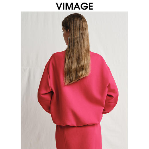 VIMAGE纬漫纪烟花亮片新年氛围宽松显瘦圆领卫衣上衣2025春季新款V2313902 商品图4