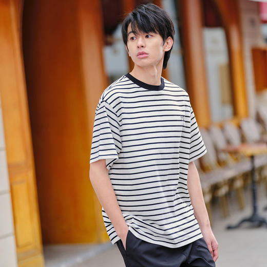 gxg.jeans男装2024年春季圆领刺绣徽标短袖T恤JFD14400061 商品图1