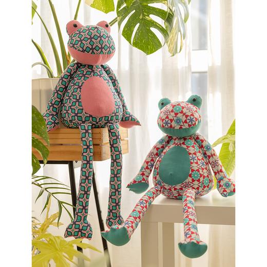 手绘碎花青蛙玩偶公仔高端可爱棉安抚装饰小孩礼物娃娃玩具抱枕 商品图0