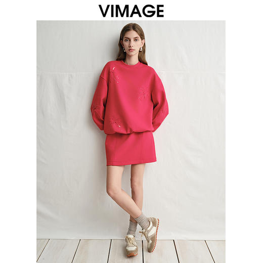 VIMAGE纬漫纪烟花亮片新年氛围宽松显瘦圆领卫衣上衣2025春季新款V2313902 商品图1